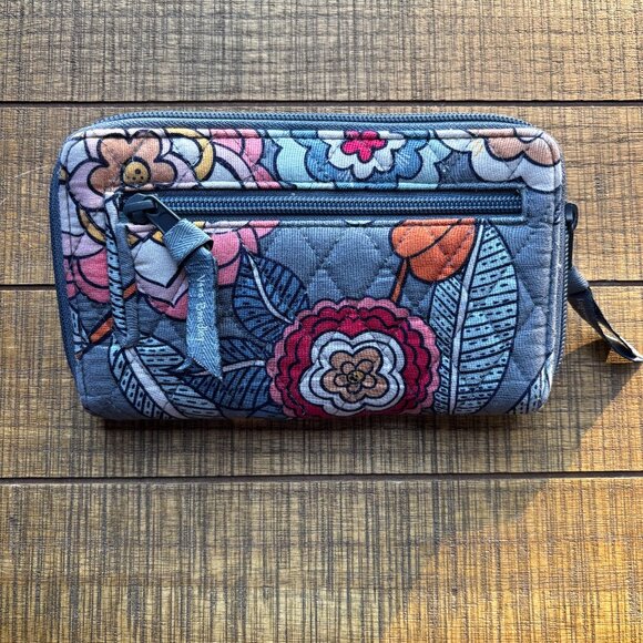 Vera Bradley Tropical Evening Floral Turn-lock Zip Around Clutch Wallet 2019 - Picture 2 of 7